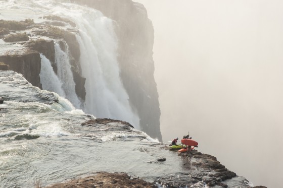 Redbull Illume winning photo, Victoria Falls, three kayakers,